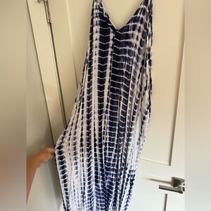 Lovestitch Navy and White Tie-Dye Maxi Dress
